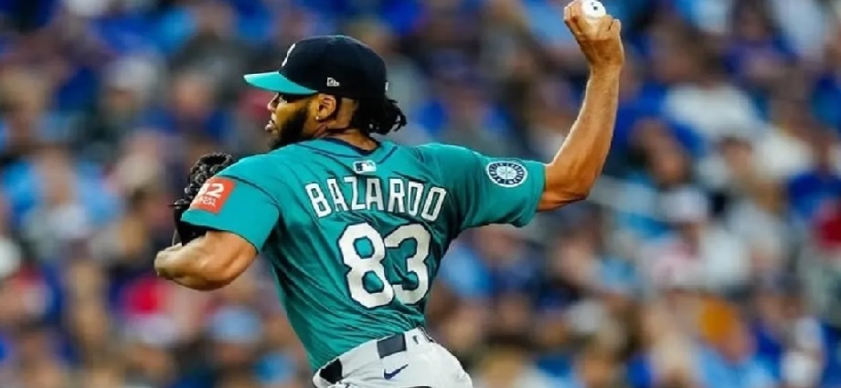 Bazardo y Suárez brillan en triunfo de Marineros; Dodgers toman ventaja en la Liga Nacional