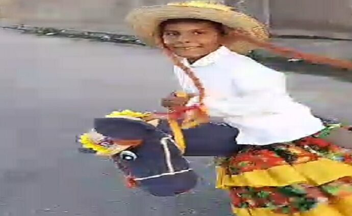 Las Burras y Burriquitas: trote de tradición, alma del pueblo