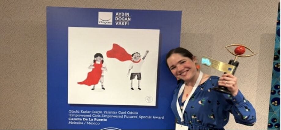 CamdelaFu gana prestigioso Premio Internacional de Caricatura en Estambul