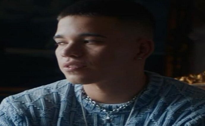 Kobi Cantillo Vuelve a sus Raíces con "Qué Fastidio Que Seas Mi Ex"