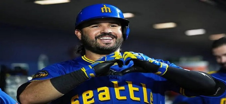 Eugenio Suárez lidera victoria clave de Marineros en Series Divisionales