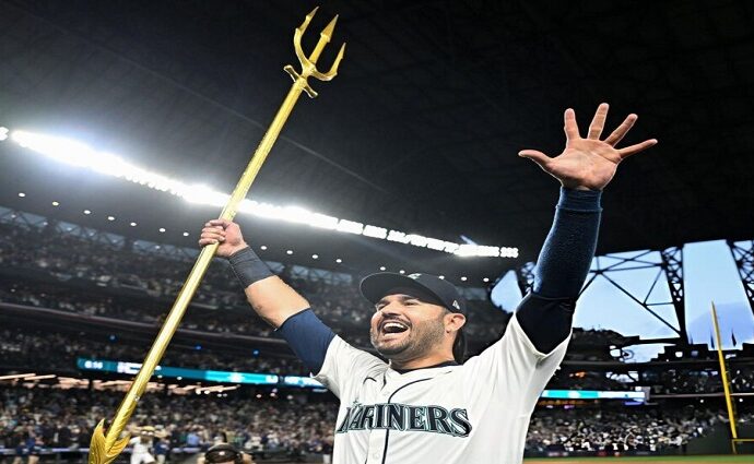 Eugenio Suárez gana su segundo Premio Luis Aparicio
