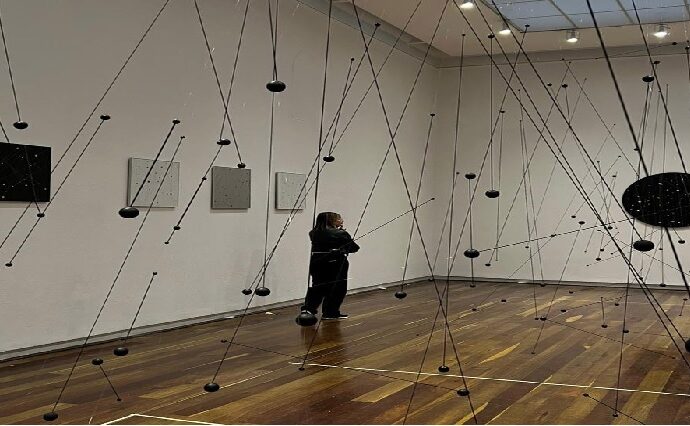 Bogotá acoge "Geometría invisible" del venezolano Carlos Medina