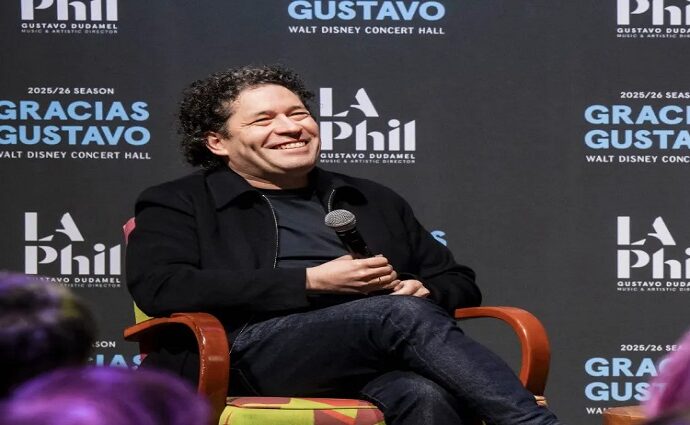 Con una "fiesta" Dudamel se despide de la Filarmónica de Los Ángeles