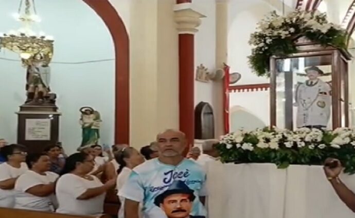 San José Gregorio Hernández ingresó por primera vez como Santo a la iglesia San Nicolás de Bari