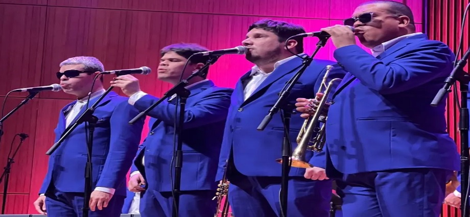 Lara Somos deslumbra en Canadá: Música venezolana sin barreras en Toronto