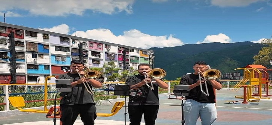 "La Clave" regresa a Caracas con una mística edición de Día de Muertos