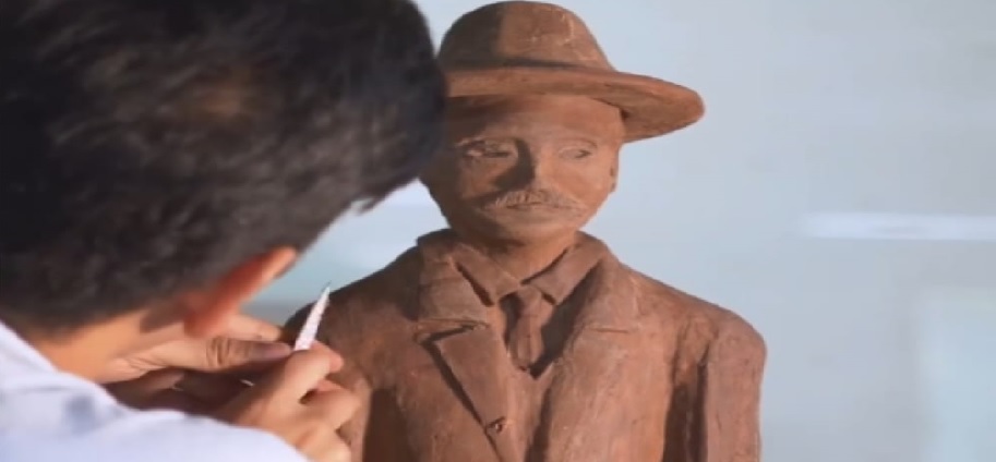 Revelan escultura de chocolate de San José Gregorio Hernández