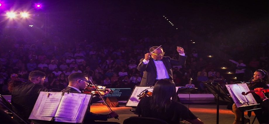 'Sanremo… Sin Fronteras' celebra su décimo aniversario en el Aula Magna