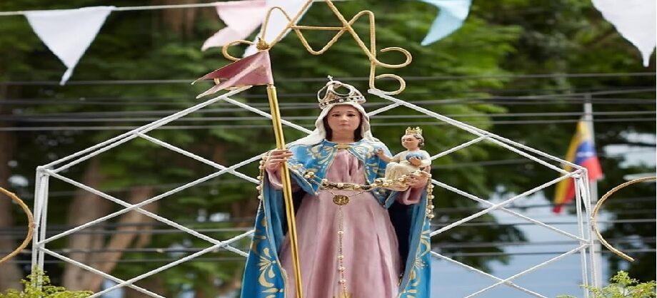 Nuestra Señora del Rosario de Curucay: La Virgen Indígena y Custodia Histórica de Caracas