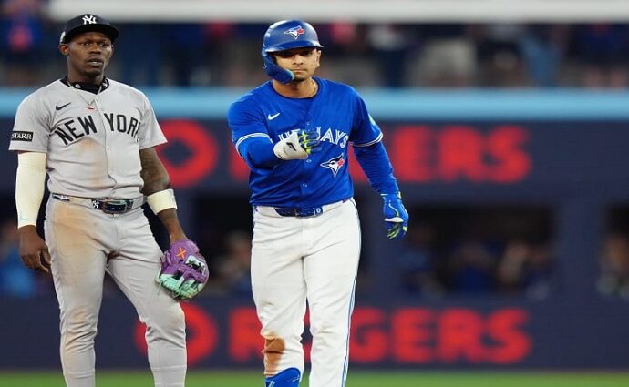 Azulejos a un paso de la final; Marineros empatan la Serie de División