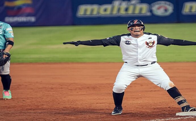 Magallanes casi perfecto y Águilas gana duelo de colíderes