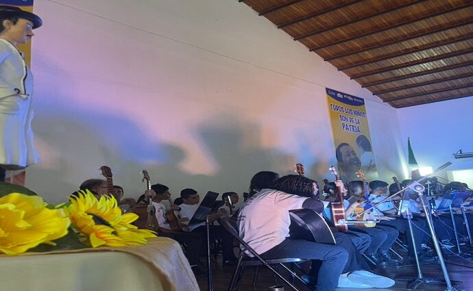 CIAV celebra a JGH y recibe a nuevos estudiantes