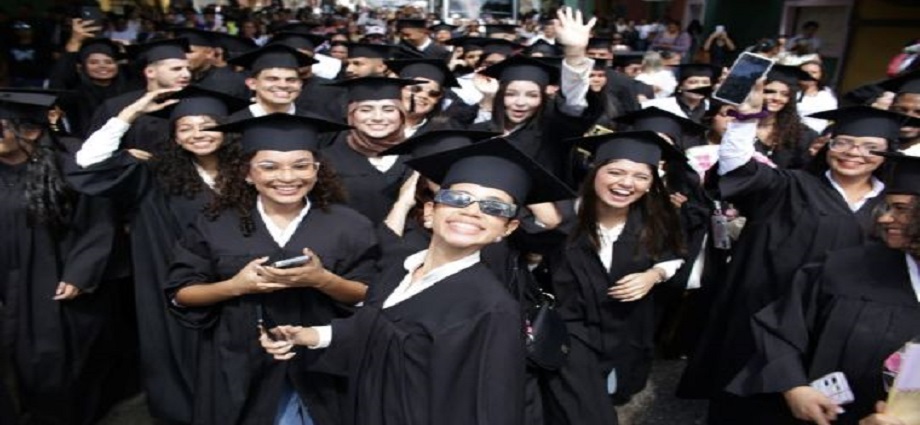 UNIMAR celebra la XLII Caminata Académica