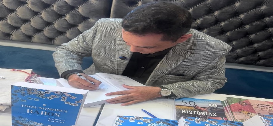 Américo Ramírez triunfa en el mercado hispano