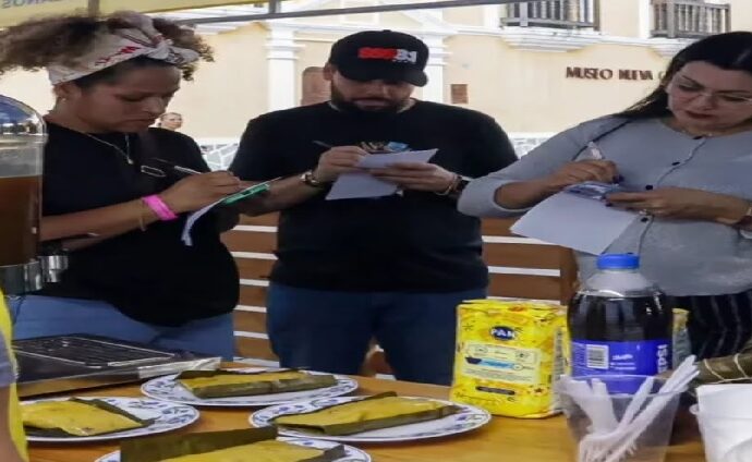 La Hallaca reinó en la plaza Bolívar de La Asunción