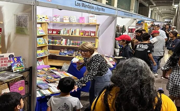 Feria del Libro de Caracas extiende su programación