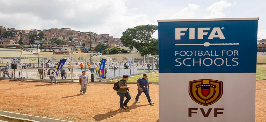 El proyecto FIFA 'Fútbol para las Escuelas' llega a Venezuela