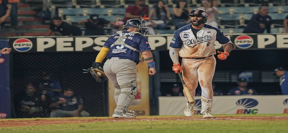 Caribes barre, Tiburones se venga de Bravos y Águilas deja en el terreno a Navegantes