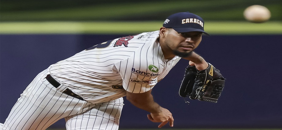Wilmer Font, de Leones, es el Jugador de la Semana
