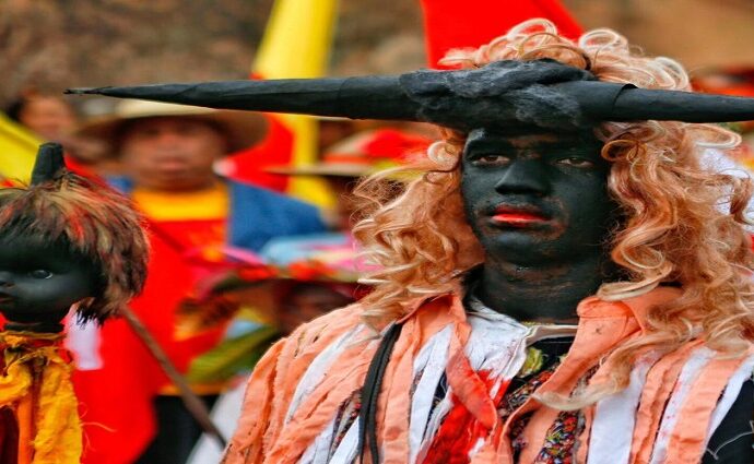 El colorido contraste del 28 de diciembre en Venezuela