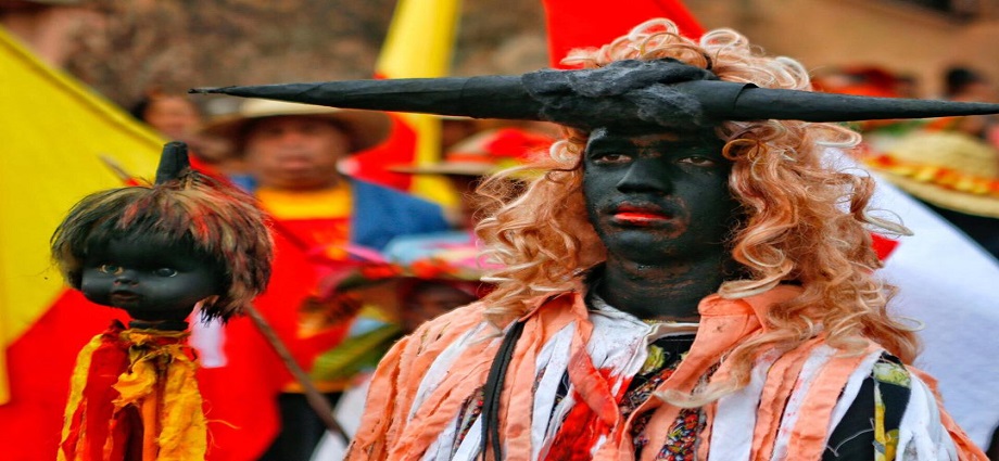 El colorido contraste del 28 de diciembre en Venezuela