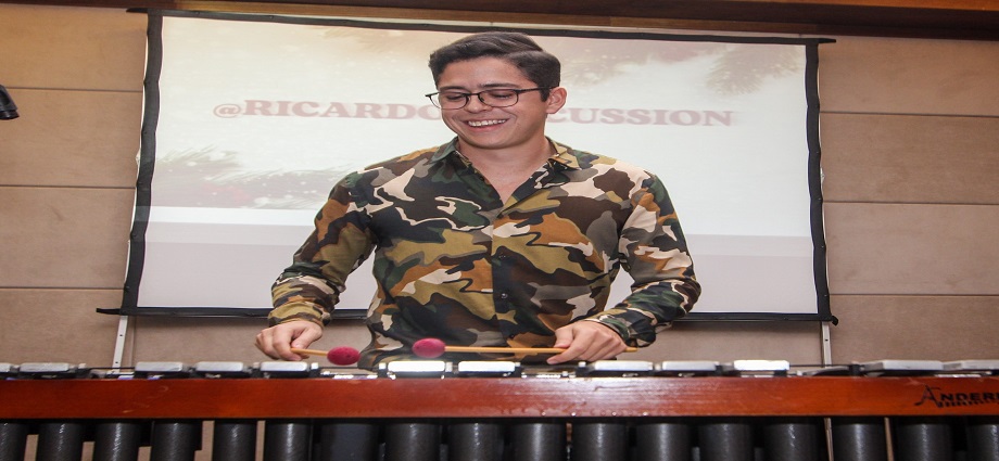 Ricardo García Guédez lleva ritmos navideños a Cevamar