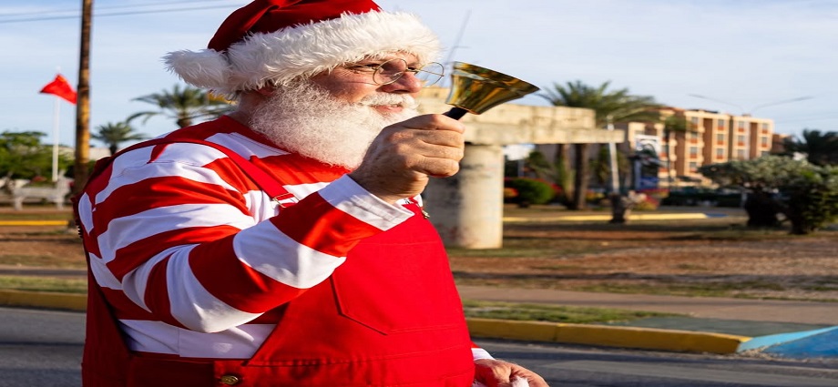 Santa Claus inaugura la Navidad con nueva tradición en Margarita