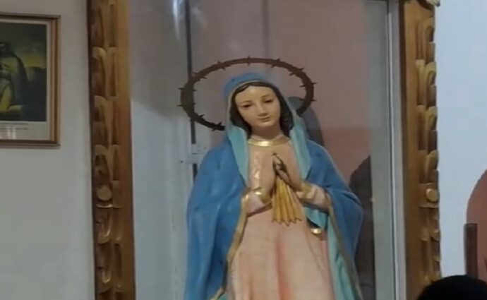 Entronizada imagen de la Virgen de Guadalupe en Robledal