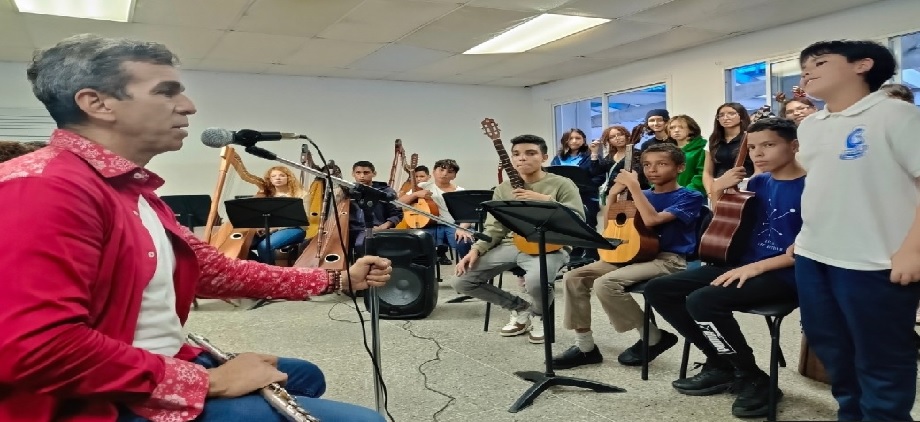 Huáscar Barradas inspira a músicos de El Sistema en Miranda