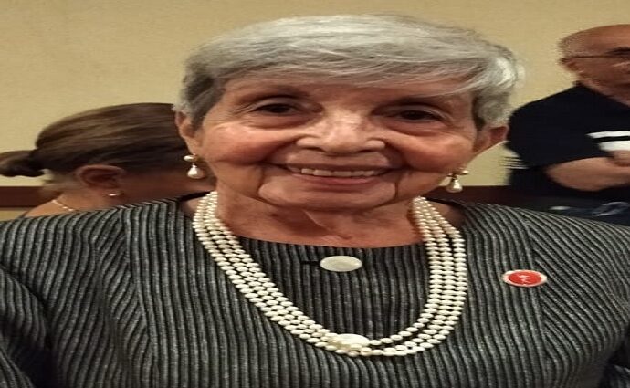 Ini Toledo recibe Botón de Honor de la Fundación de Piel Zaragoza