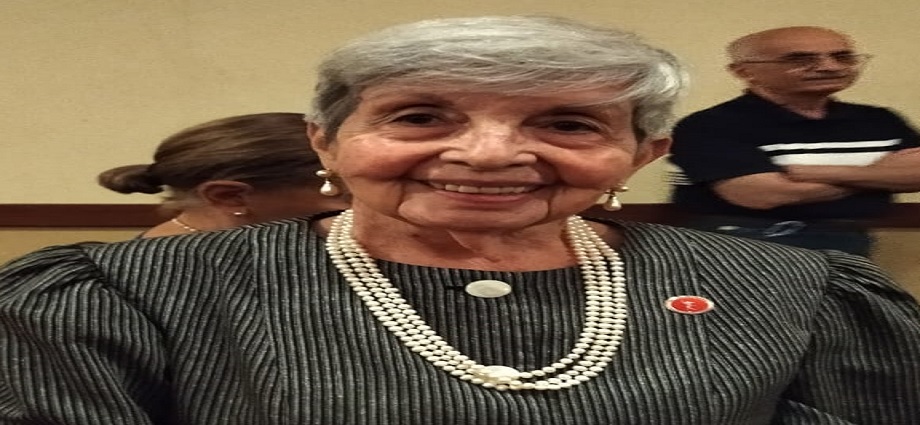 Ini Toledo recibe Botón de Honor de la Fundación de Piel Zaragoza