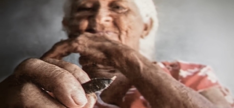 Preludio estrena "La Mujer del Colmillo"