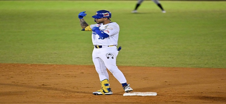 Bravos se escapa, Magallanes imparable y Leones vuelve a caer