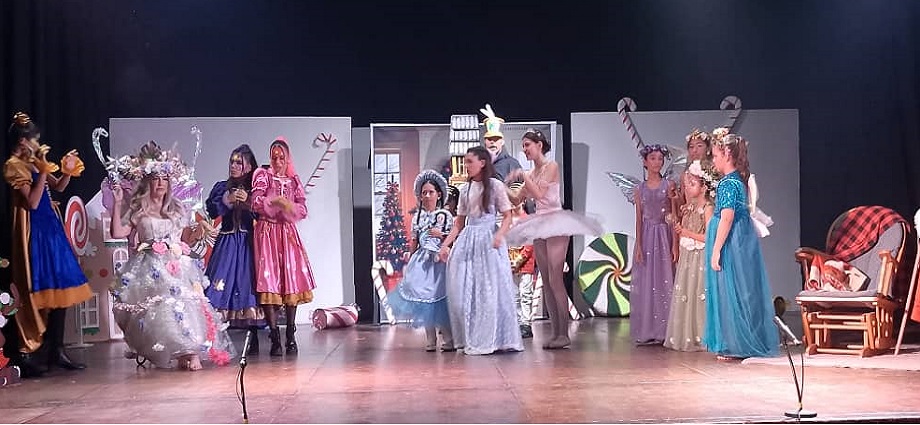 Exitoso cierre de temporada de Spectro Teatro con ¿Y Dónde Está el Cascanueces?'