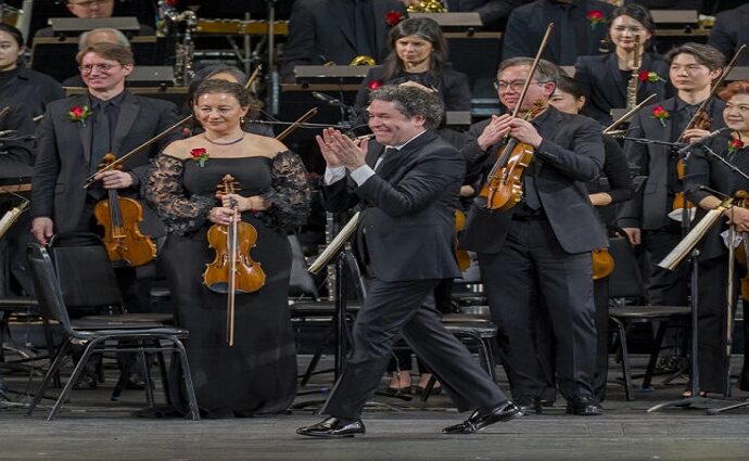 Dudamel conquista el Radio City Music Hall