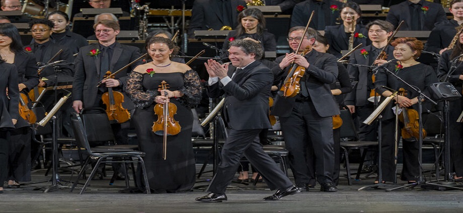 Dudamel conquista el Radio City Music Hall