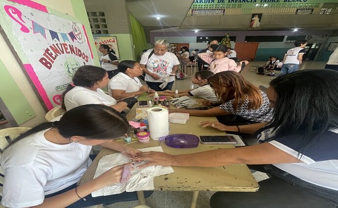 Escuela de Emprendimiento de Valera atiende a adultos mayores y estudiantes