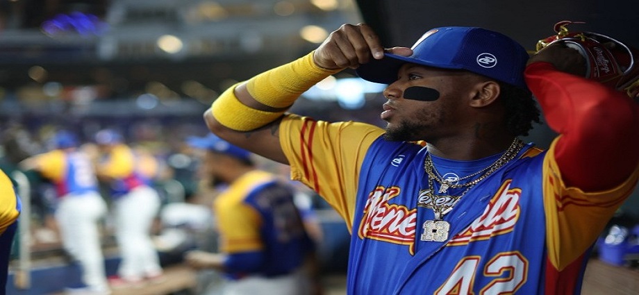 Acuña Jr. lidera a la "nueva sangre" en la convocatoria de Venezuela