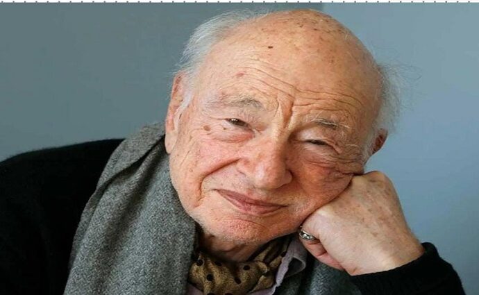 Los 104 años de una humanidad de luces