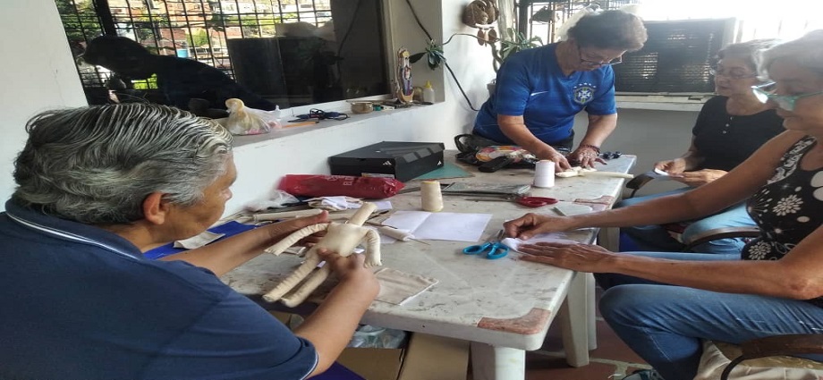 Inicia en Trujillo la Ruta Muñequera “Hilando Corazones y Sonrisas”