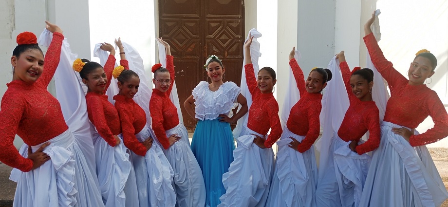 Pedro Lee Moreno y Ana Lárez estrenan obra en honor a San Sebastián
