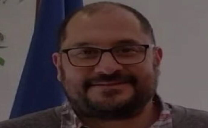 Daniel Antonio Arellano triunfa con "ClasiBot", innovación educativa con IA