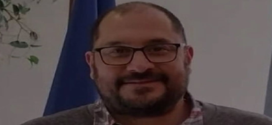 Daniel Antonio Arellano triunfa con "ClasiBot", innovación educativa con IA