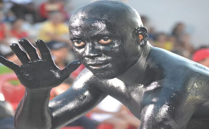 El Callao: Entre el oro, el calipso y el tizne del «Mediopinto»