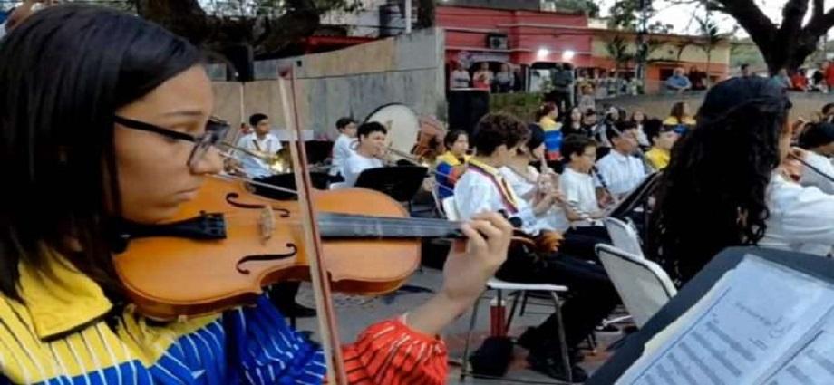 200 músicos celebran el 51° aniversario de El Sistema en Charallave