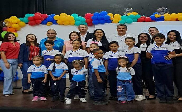 La Casa de la Cultura "Ramón Vásquez Brito" se vistió de gala para los 17 años de Otilca