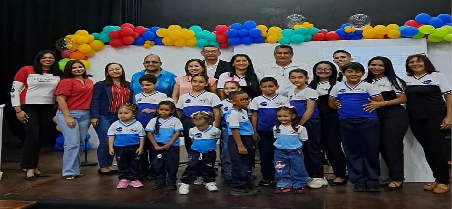 La Casa de la Cultura "Ramón Vásquez Brito" se vistió de gala para los 17 años de Otilca