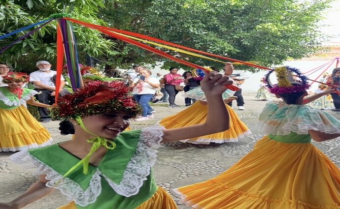 Centro Integral de las Artes de Valera celebró el tradicional “Paseo del Niño Dios”