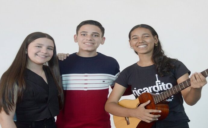 Los Quevedo estrenan «El último timbre»